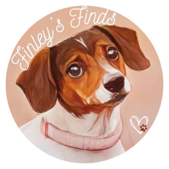 🐾 Welcome To My Closet 🐾 - Picture 1 of 9